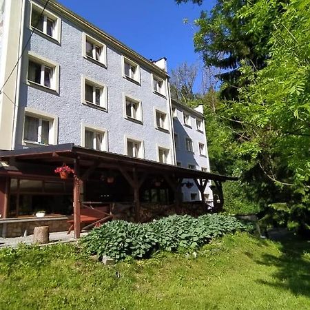 Pensjonat 4 Pory Roku Duszniki Zdroj Bagian luar foto